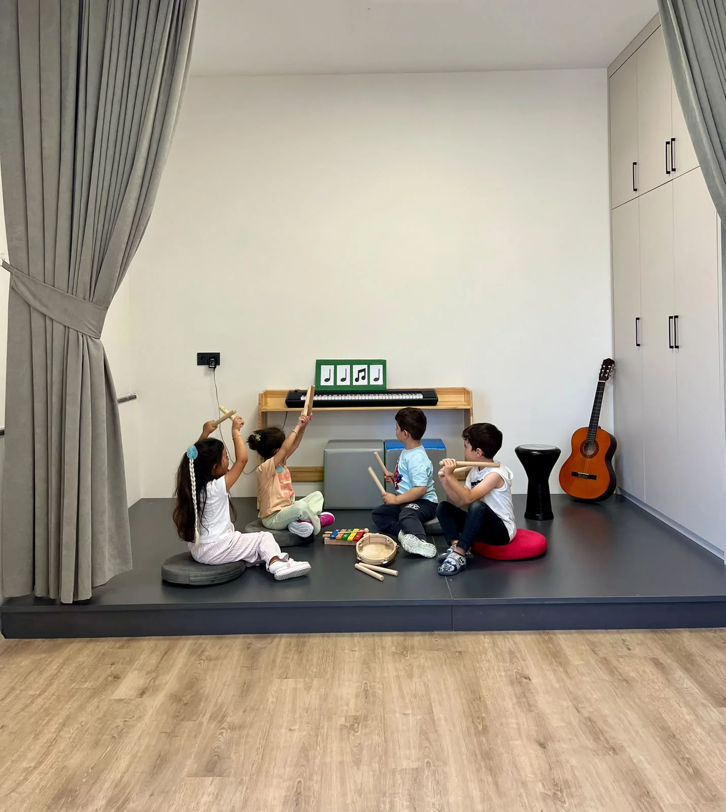 Müzik ve Orff atölyesinde ritim çalışması